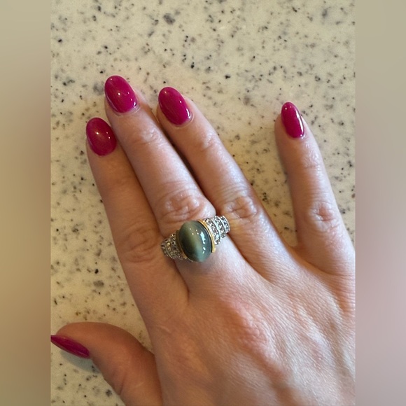 None Jewelry - Vintage 925 Gold-Tone Sterling Ring Size 8 Green Cat’s Eye Cabochon